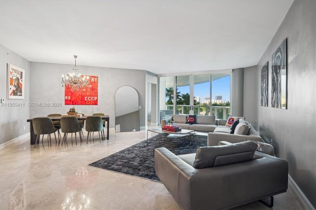 21200 Point Place 504, Aventura, FL 33180