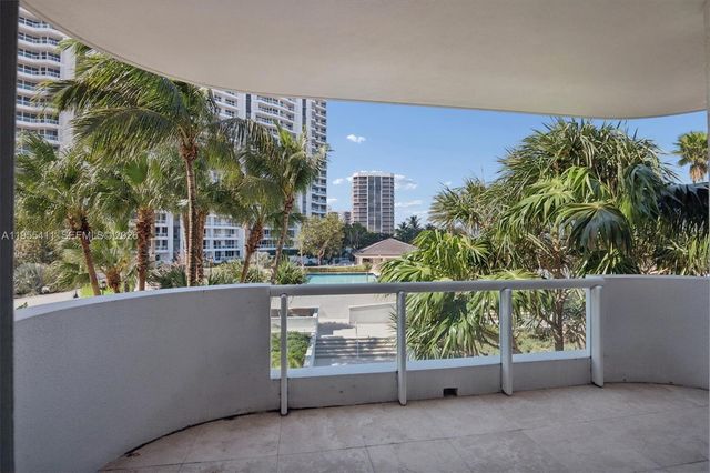 21200 Point Place 504, Aventura, FL 33180