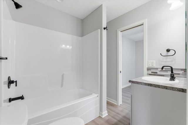 102 N 8TH Street, Council Bluffs, IA 51503