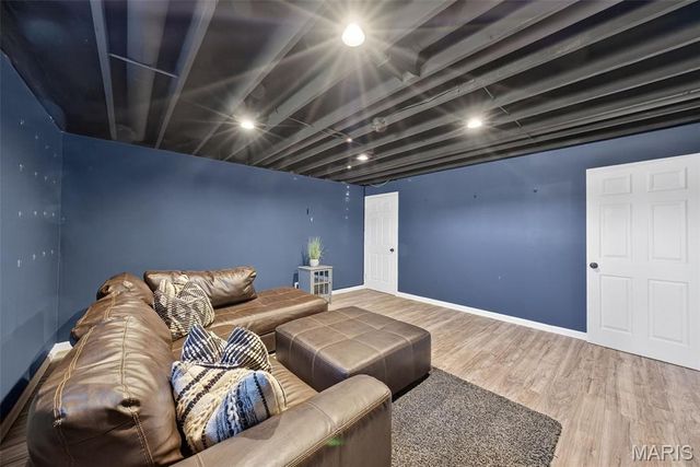 1 Maple Drive, Warrenton, MO 63383