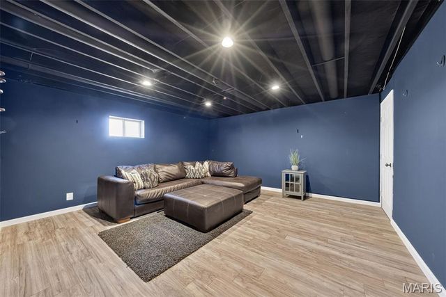 1 Maple Drive, Warrenton, MO 63383