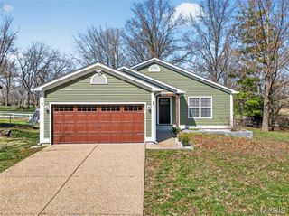 1 Maple Drive, Warrenton, MO 63383
