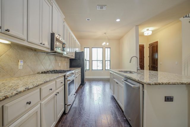 4524 Berkman DR, Austin, TX 78723