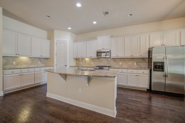4524 Berkman DR, Austin, TX 78723