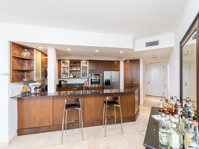 888 Brickell Key Dr 2112, Miami, FL 33131