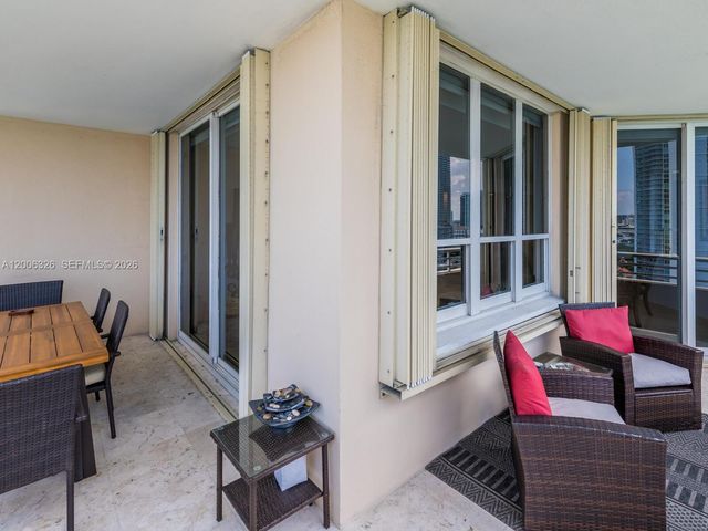 888 Brickell Key Dr 2112, Miami, FL 33131