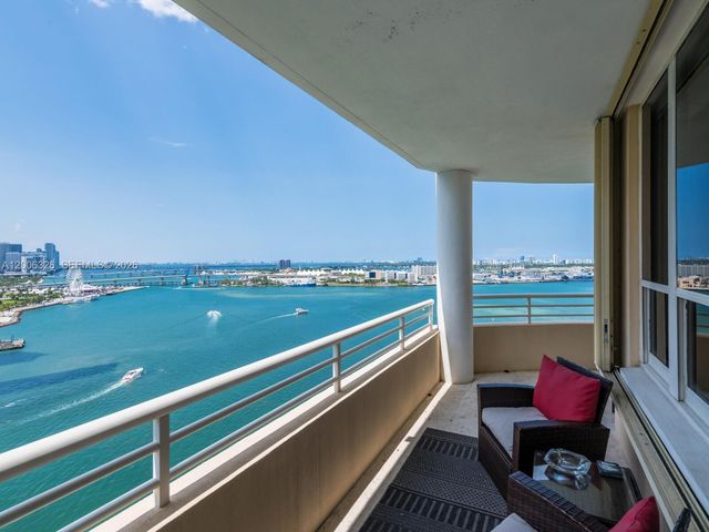 888 Brickell Key Dr 2112, Miami, FL 33131