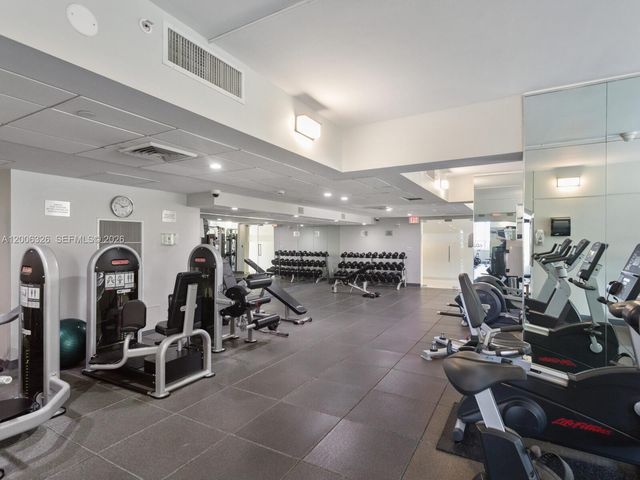 888 Brickell Key Dr 2112, Miami, FL 33131