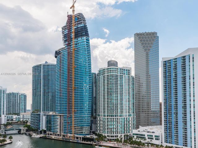 888 Brickell Key Dr 2112, Miami, FL 33131