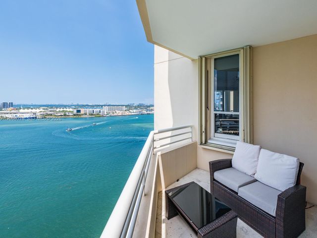 888 Brickell Key Dr 2112, Miami, FL 33131