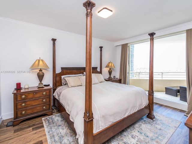 888 Brickell Key Dr 2112, Miami, FL 33131