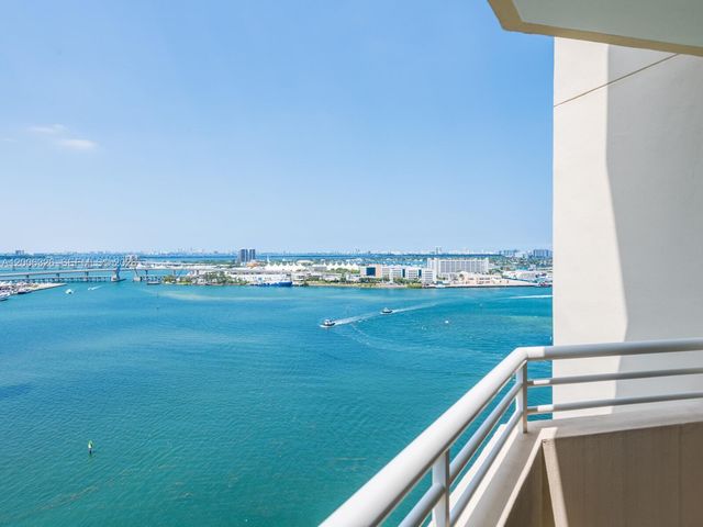 888 Brickell Key Dr 2112, Miami, FL 33131