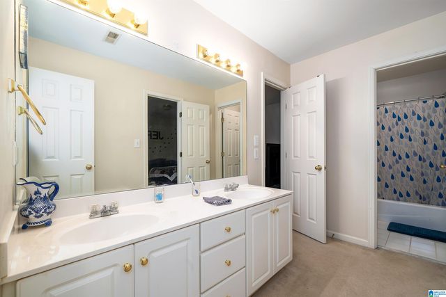 7000 CHULA VISTA WAY, Trussville, AL 35173