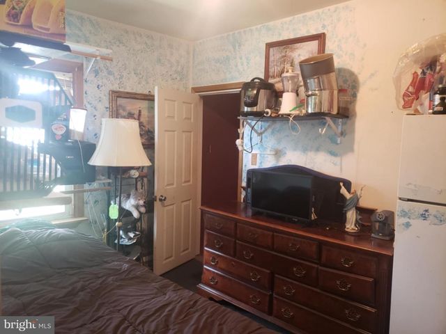 1100 CENTRAL AVE, Glendora, NJ 08029