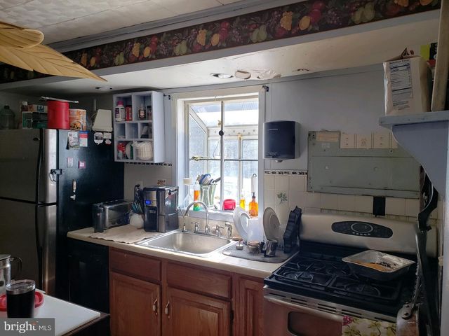 1100 CENTRAL AVE, Glendora, NJ 08029