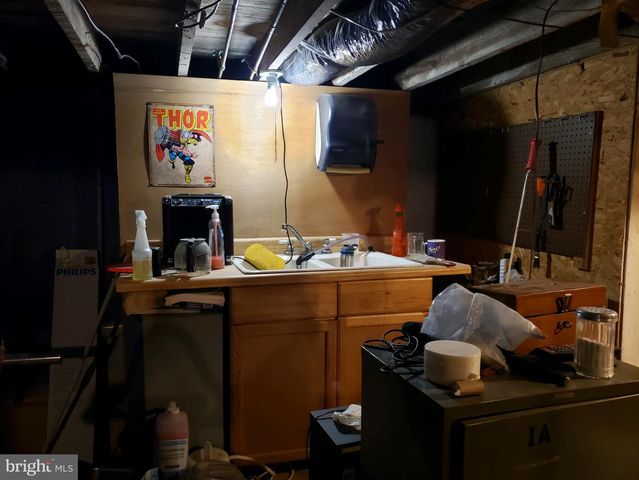 1100 CENTRAL AVE, Glendora, NJ 08029