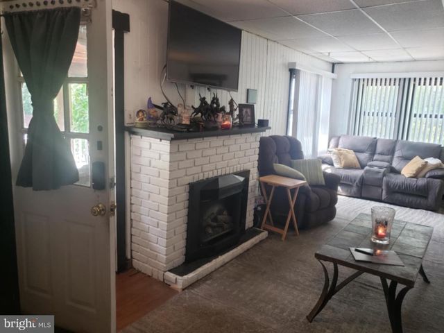 1100 CENTRAL AVE, Glendora, NJ 08029