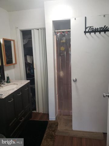 1100 CENTRAL AVE, Glendora, NJ 08029