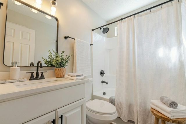 2245 Riverway Dr, Old Hickory, TN 37138