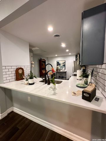 7709 Broadway Apt 227, San Antonio, TX 78209