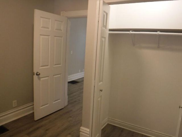 1212 Washington Avenue, Kalamazoo, MI 49001