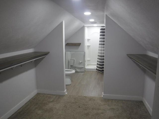 1212 Washington Avenue, Kalamazoo, MI 49001