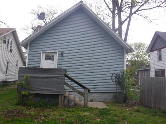 1212 Washington Avenue, Kalamazoo, MI 49001