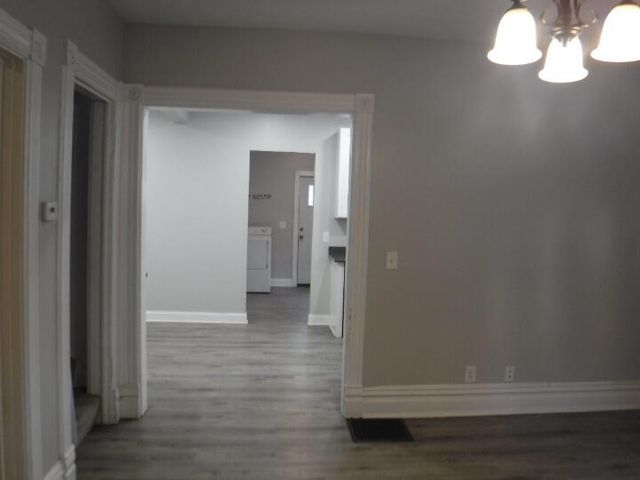 1212 Washington Avenue, Kalamazoo, MI 49001