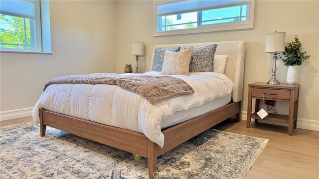 5713 E Wardlow, Long Beach, CA 90808