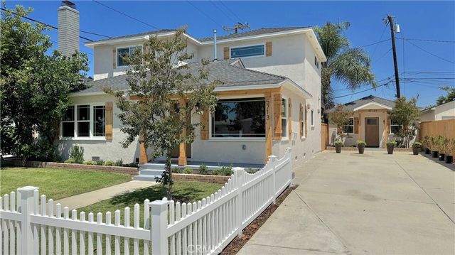 5713 E Wardlow, Long Beach, CA 90808