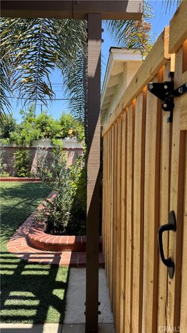 5713 E Wardlow, Long Beach, CA 90808
