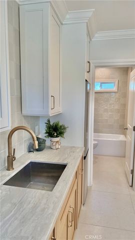 5713 E Wardlow, Long Beach, CA 90808