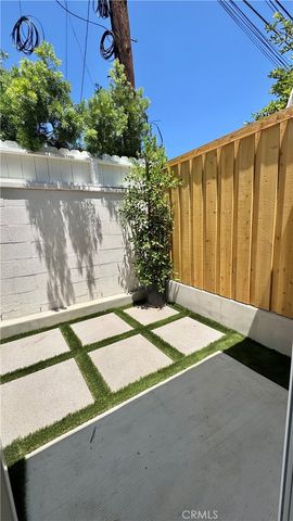 5713 E Wardlow, Long Beach, CA 90808