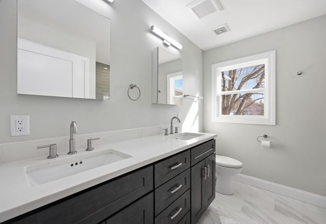 534 Hogg Memorial Dr, Whitman, MA 02382