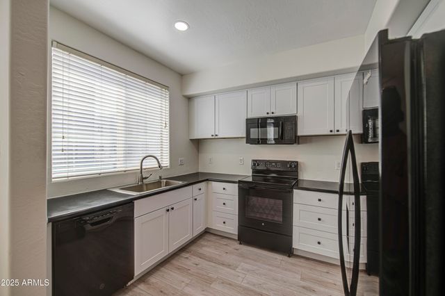 615 E Portland Street 261, Phoenix, AZ 85004