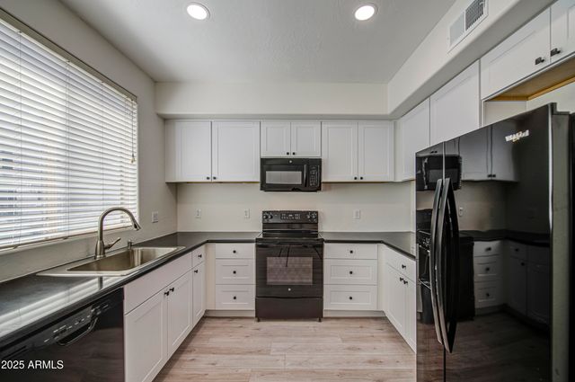 615 E Portland Street 261, Phoenix, AZ 85004