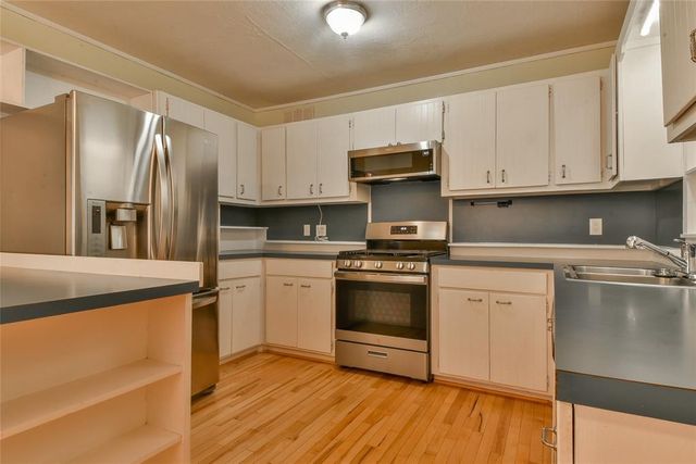 315 N 13th Street, Guthrie, OK 73044