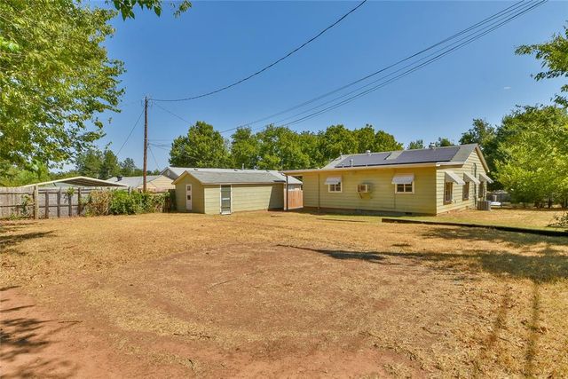 315 N 13th Street, Guthrie, OK 73044