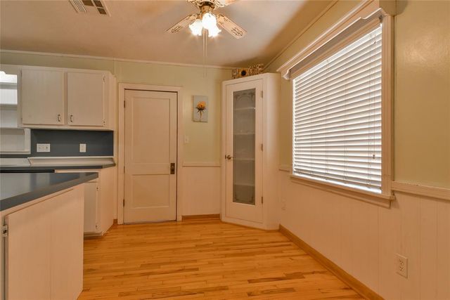315 N 13th Street, Guthrie, OK 73044