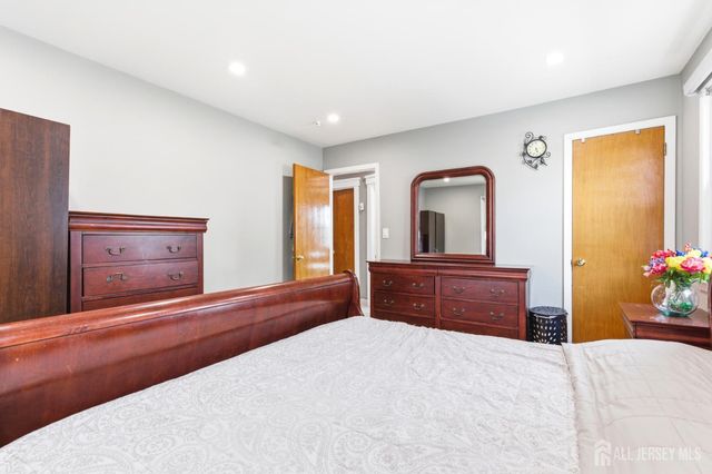 79 George Street, Carteret, NJ 07008