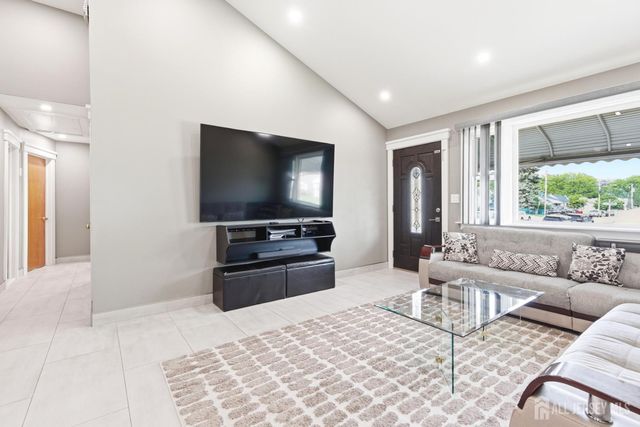 79 George Street, Carteret, NJ 07008