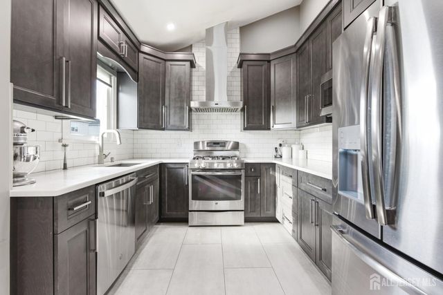 79 George Street, Carteret, NJ 07008