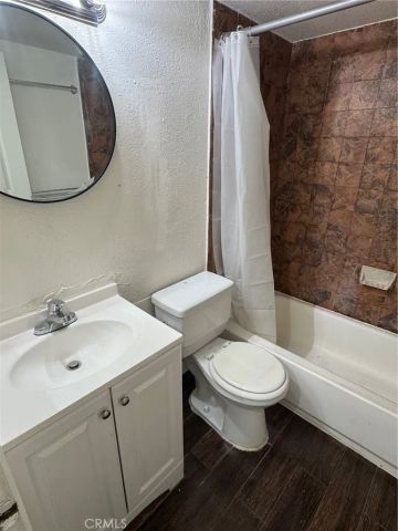 8847 Willis Avenue 13, Panorama City, CA 91402