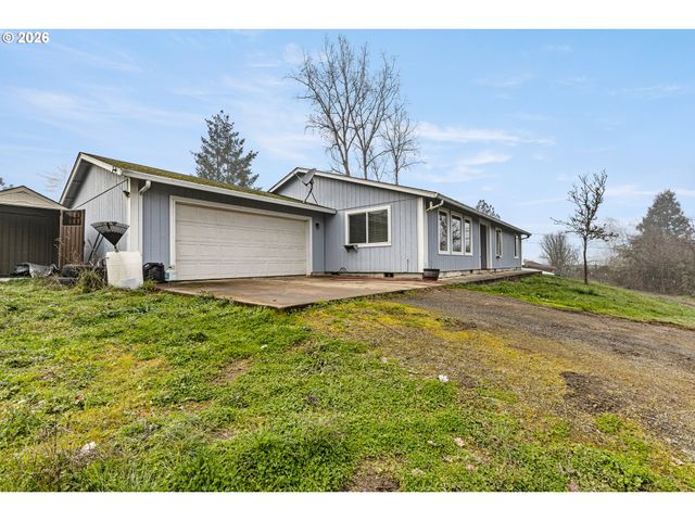 220 WELLS Rd, Oakland, OR 97462
