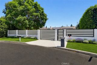 8740 Paso Robles, Northridge, CA 91325