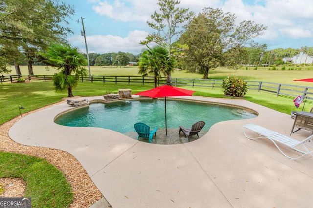 6441 Hog Mountain Road, Bogart, GA 30622