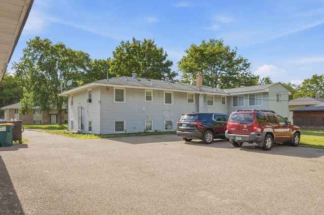 5116 Edgewood Avenue N, Crystal, MN 55428