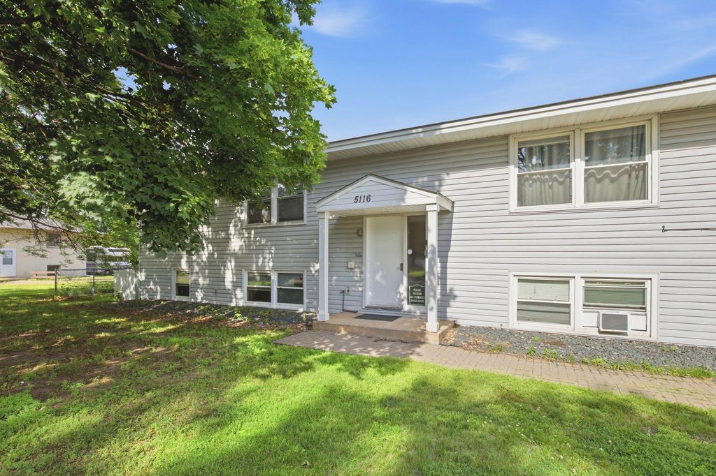 5116 Edgewood Avenue N, Crystal, MN 55428 — photo 2
