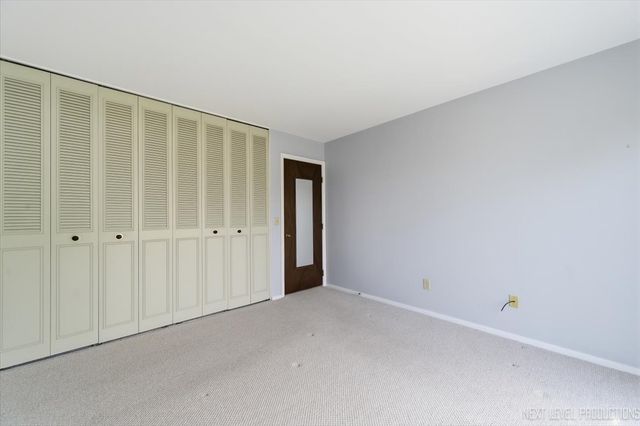 25 Garden Drive 1, Montgomery, IL 60538
