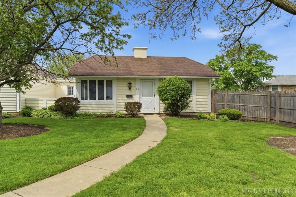 25 Garden Drive 1, Montgomery, IL 60538